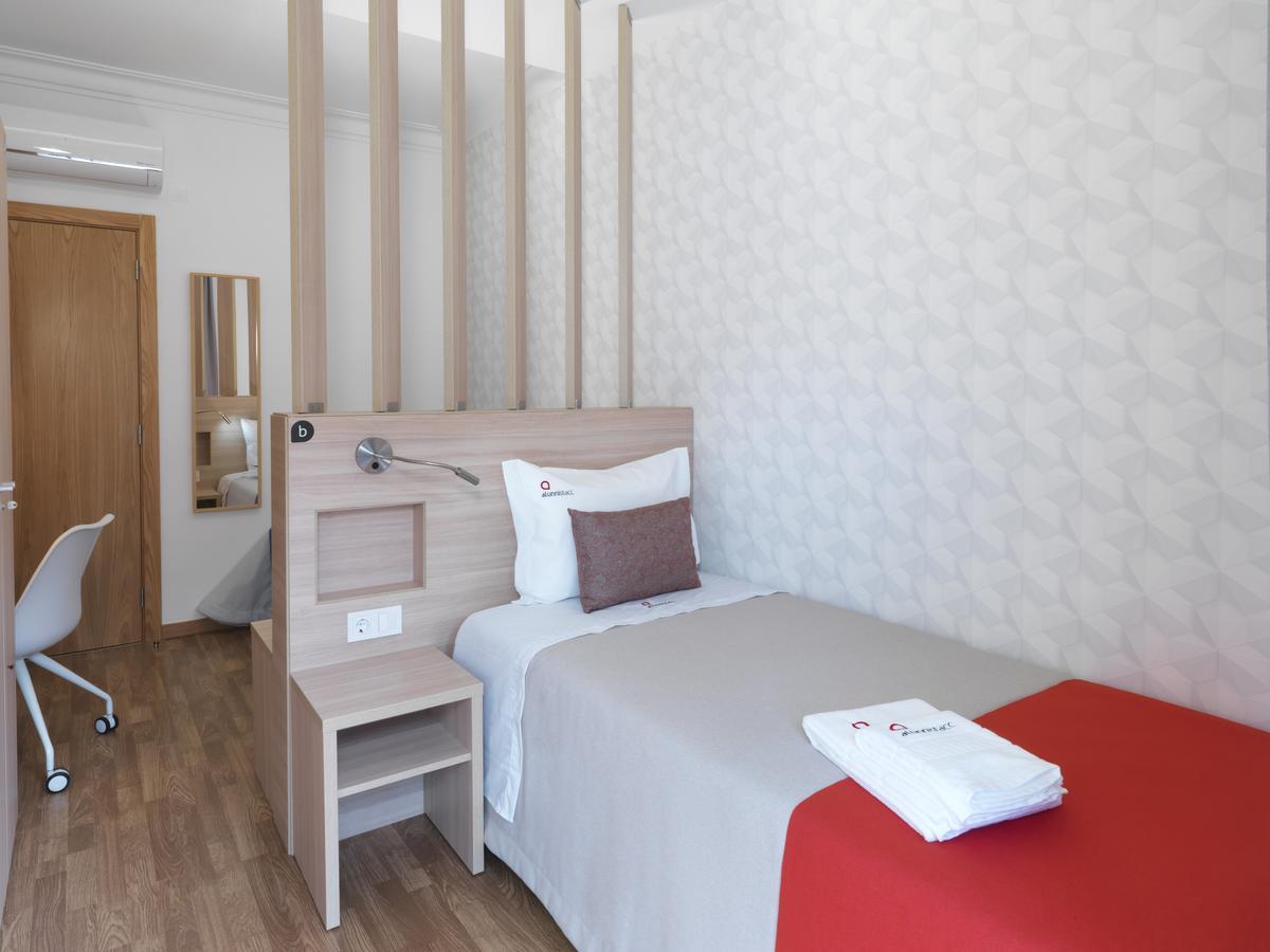 Alunni Stacc Guesthouse Lisboa Extérieur photo