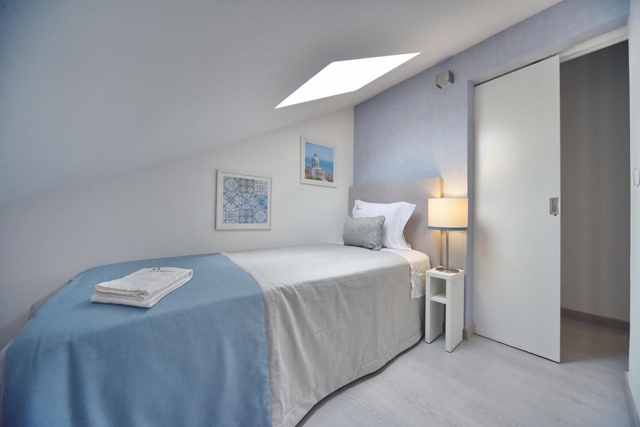 Alunni Stacc Guesthouse Lisboa Extérieur photo